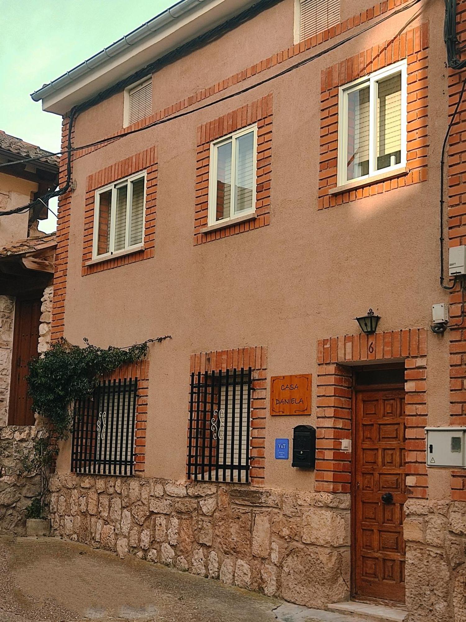 Casa Daniela Vila Fuentiduena Exterior foto